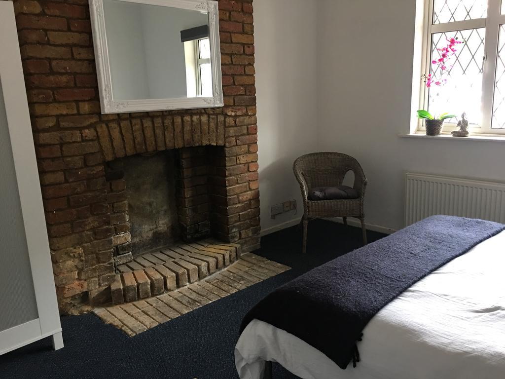Lotus Lodge Westcliff-on-Sea 外观 照片